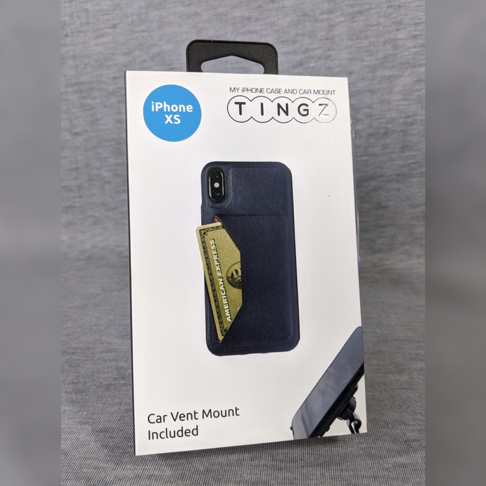 iPhone Xs Case with Car Vent Mount Set